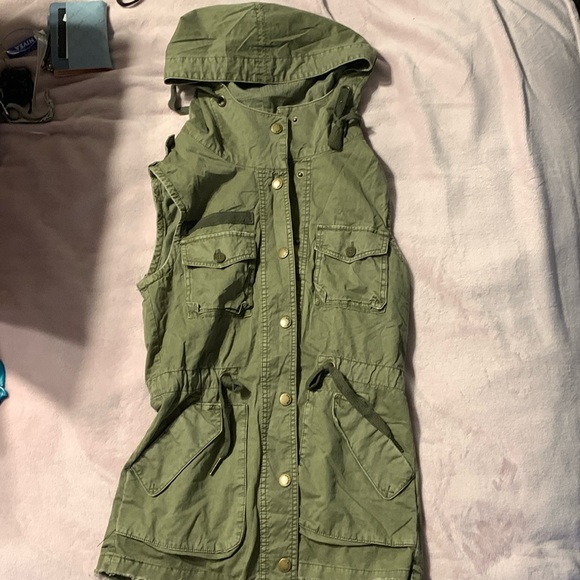 Garage Green Vest women’s xs - Picture 1 of 4